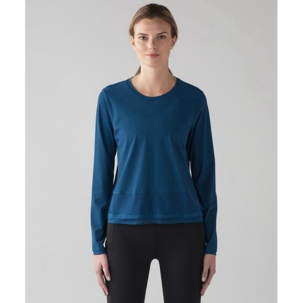 Lululemon Sole Training Long Sleeve Women's Blue Poseidon Size 6 Performance UV